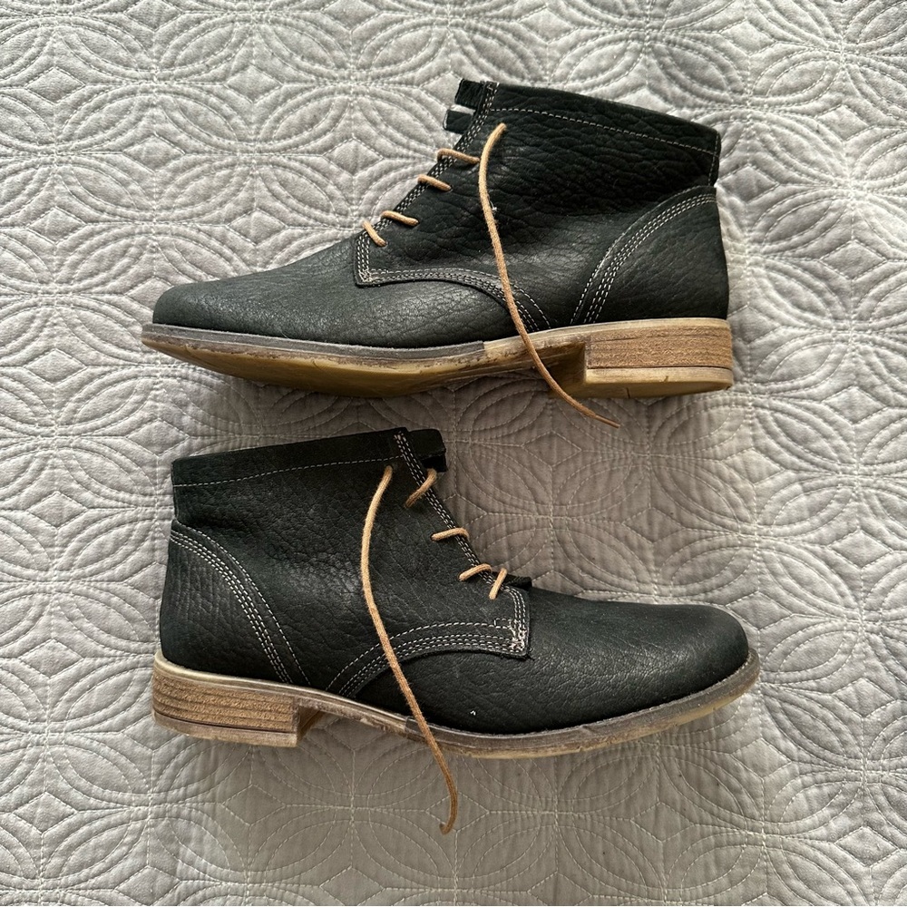 Black & Brown Leather Josef Seibel Sienna 03 Lace Up Ankle Boots